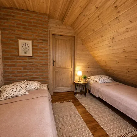 Casa de Férias Pierwotnia Ptaki - Dom Caloroczny Kulki
